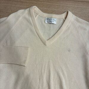 Vintage Christian Dior Orlon Acrylic Made in USA Cream V-neck Sweater Size M